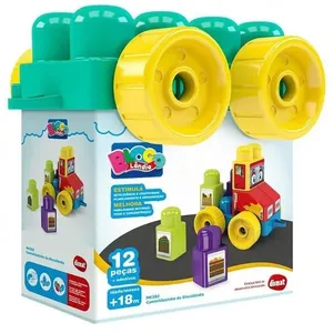 Brinquedo para Montar Caminhãozinho da Blocolândia com Cartela de Adesivos Dismat Brinquedos Brinquedo para Montar Caminhãozinho da Blocolândia com Adesivos Dismat