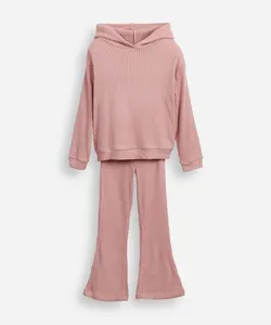 conjunto infantil longo de viscose canelado com capuz rosa 4