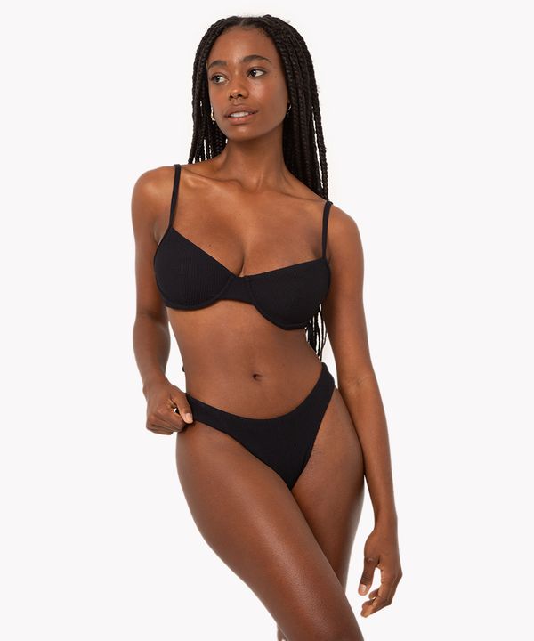 biquíni calcinha tanga asa delta texturizada com proteção uv preto G