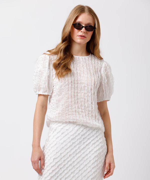blusa feminina manga bufante com babados mindset off white PP