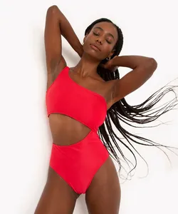 maiô ombro único cut out com bojo e proteção uv vermelho GG
