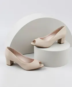 Scarpin Feminino Beira Rio Conforto Peep Toe Salto Baixo Grosso Bege Claro 37