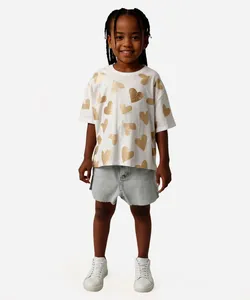 camiseta de algodão infantil coração com paetê off white 12