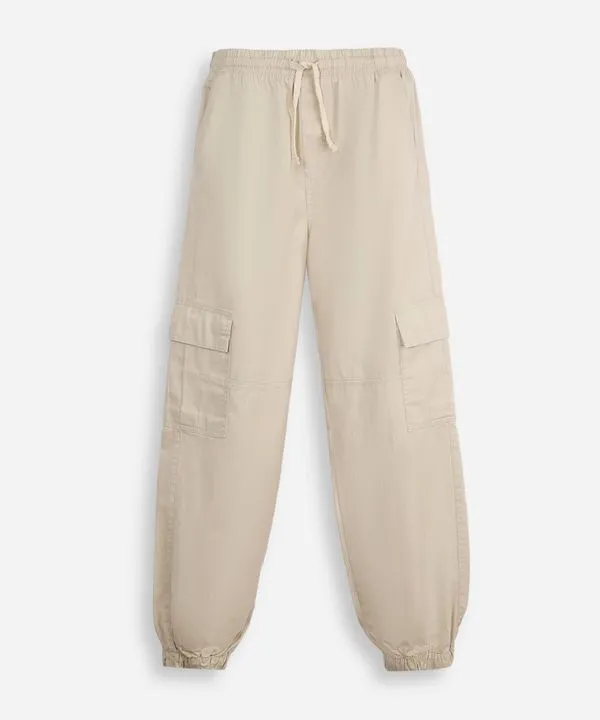 calça jogger juvenil de sarja com bolsos cargo bege 12