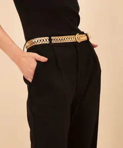 cinto corrente com fivela dourado P