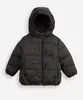 jaqueta puffer infantil com capuz carrinhos cinza 5