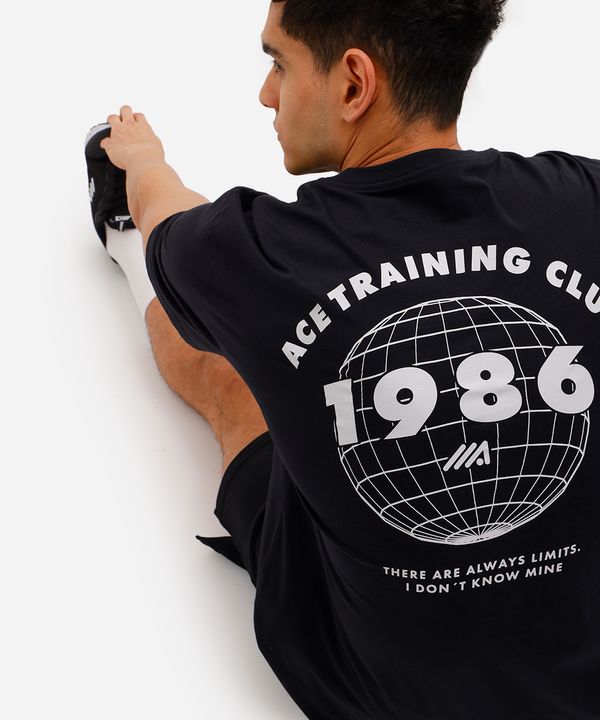 camiseta oversized masculina training club preta P