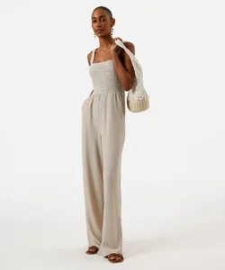 macacão wide leg feminino texturizado com lastex bege GG