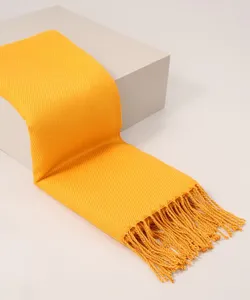Cachecol Feminino de Tricô com Franjas Mostarda Único