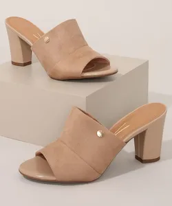 Tamanco Feminino Salto Médio em Suede Vizzano Bege 35