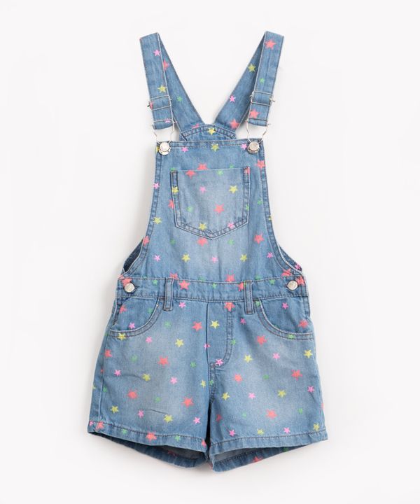 jardineira jeans infantil estrelas com bolso azul médio 10