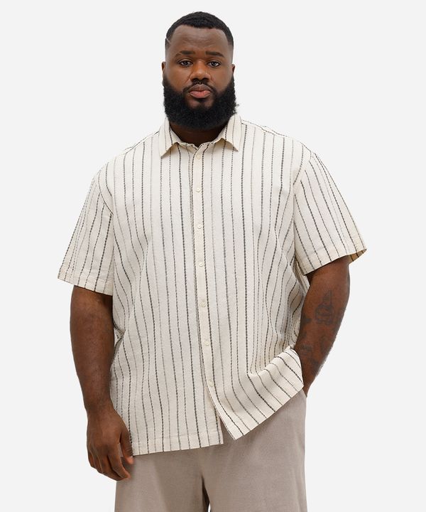 camisa comfort masculina de algodão listrada plus size bege GG1