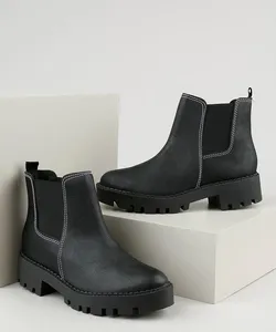 Bota Feminina Moleca Chelsea Preta 38