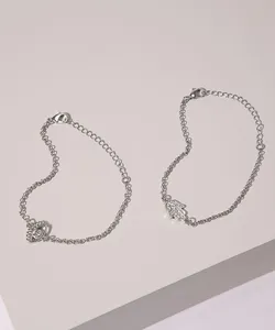 Kit de 2 Pulseiras Femininas com Pingente de Olho e Mão Prateado Único