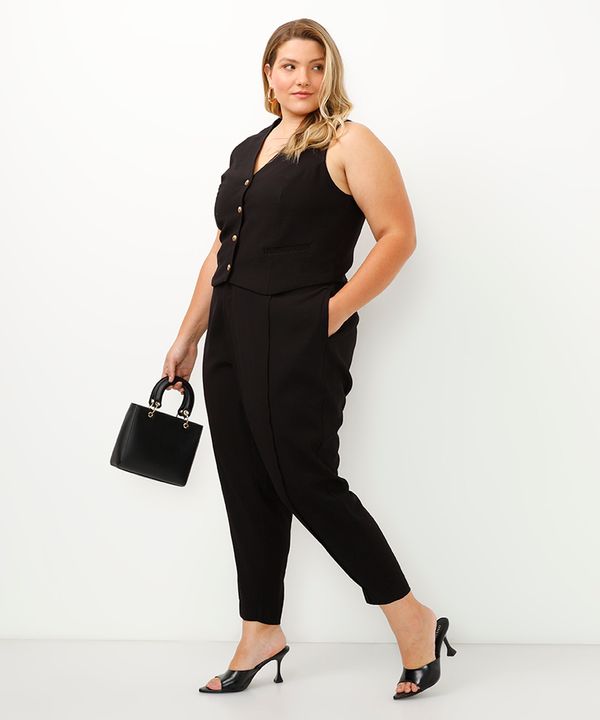 calça plus size de viscose preta 52