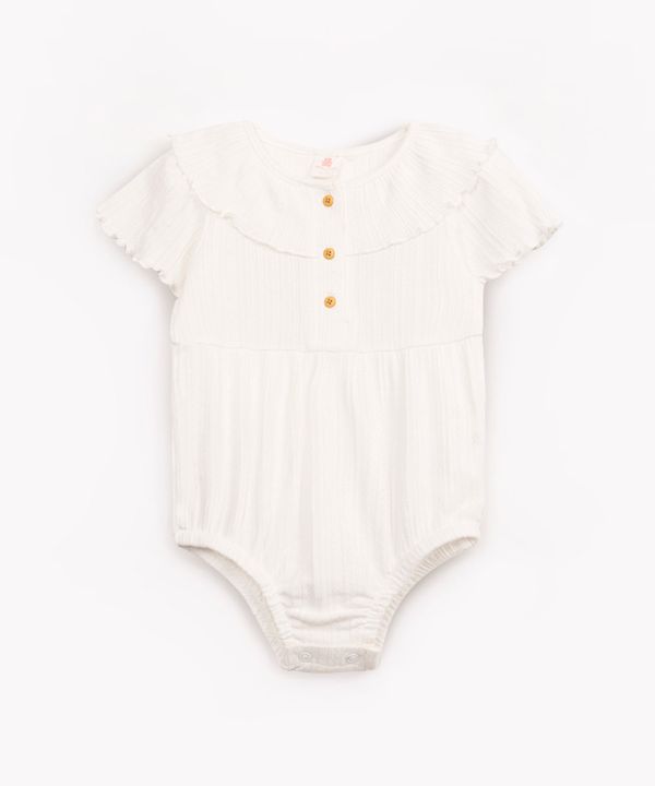 body infantil texturizado manga curta botões off white 12-18
