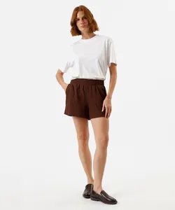 short curto cós com elástico texturizado marrom P