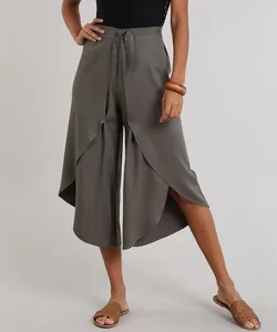 Calça Feminina Pantacourt com Transpasse Verde Militar M