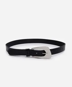 cinto com fivela alongada preto 105CM