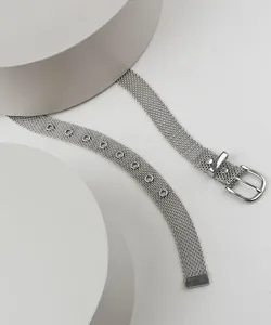 Cinto em Metal Feminino Médio com Fivela Redonda Prateado 105CM