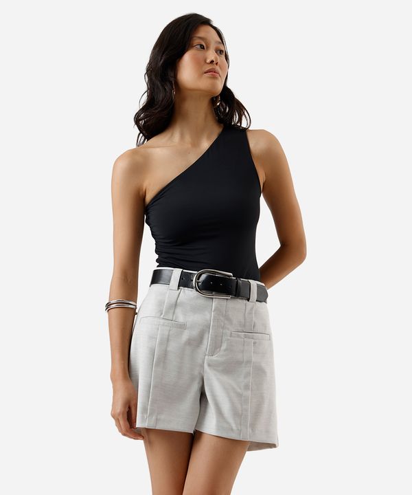 short feminino de alfaiataria chevron off white 42