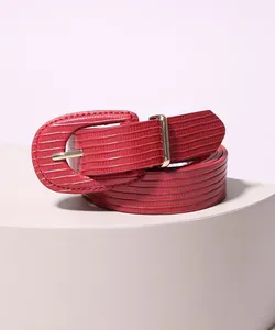 Cinto Feminino Médio textura de Cobra e Fivela Encapada Vermelho 85CM