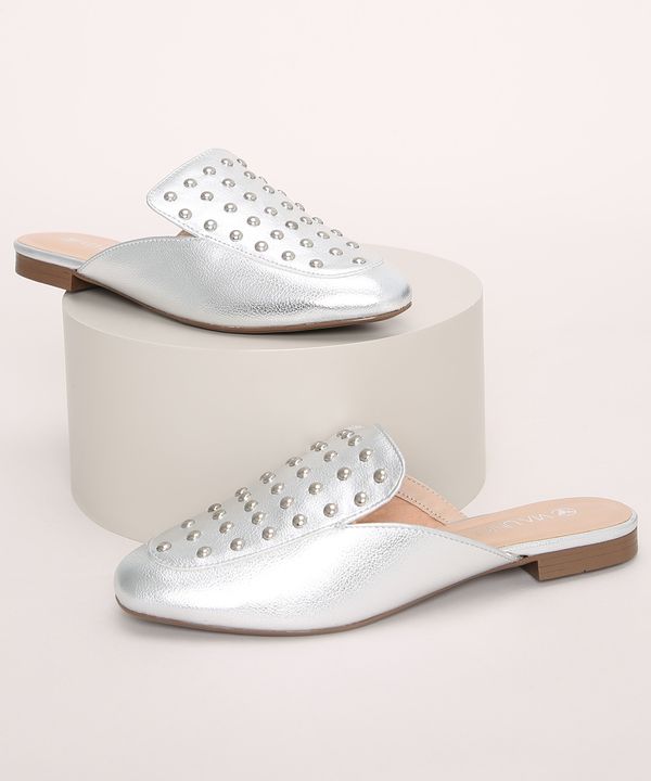 Mule Feminino Via Uno Bico Redondo Metalizado com Tachas prata 36