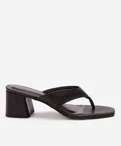 tamanco bico quadrado oneself preto 35