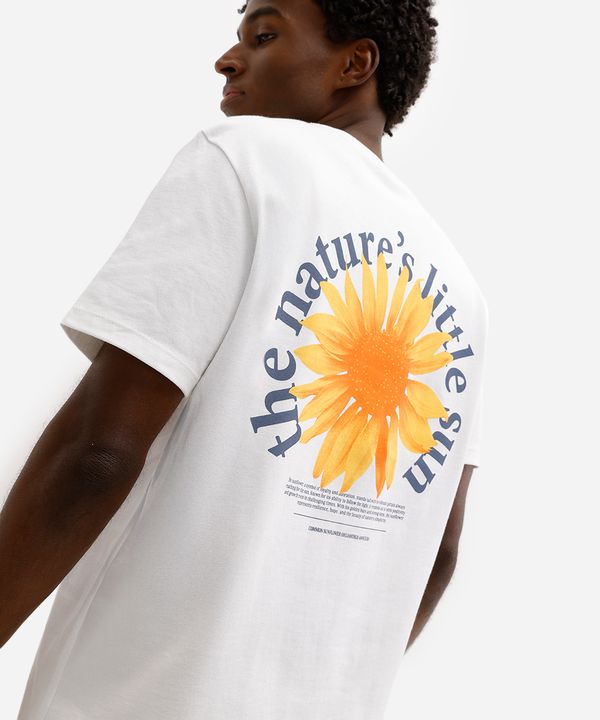 camiseta masculina de algodão manga curta floral off white P