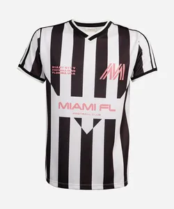 camiseta esportiva juvenil gola v listrada off white 12