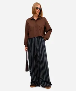 calça feminina de alfaiataria com pregas listrada azul 42