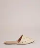 Mule Feminina Bico Fino com Tachas Via Uno Bege 39