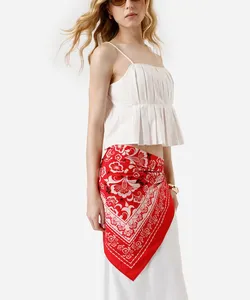 lenço feminino estampa arabesco floral vermelho UNICO