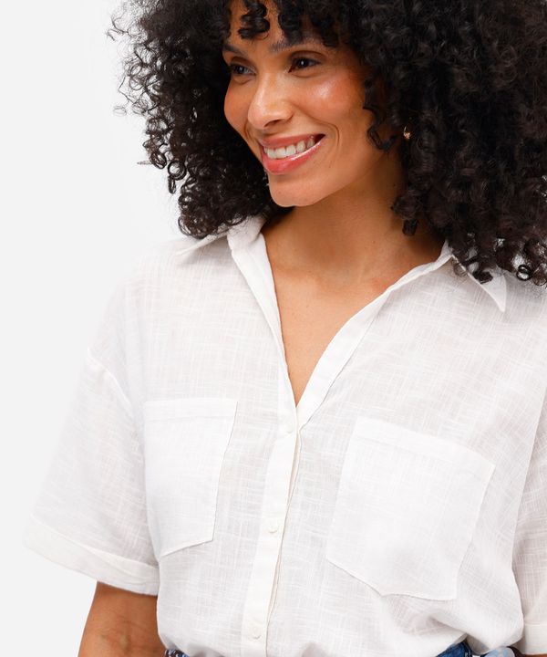 camisa feminina de algodão manga curta com bolsos off white PP