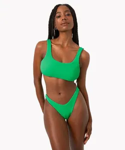 biquíni calcinha tanga asa delta texturizada com proteção uv verde GG