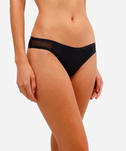 calcinha biquíni com recorte em tule preta GG