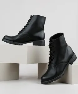 Bota Coturno Feminina Oneself Cano Curto Preta 34