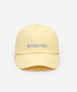 boné aba curva weekend vibes amarelo UNICO