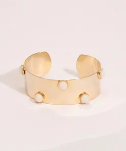bracelete com aplicações dourado Único