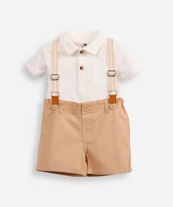 conjunto curto infantil de algodão com suspensório bege 6-9