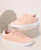 Tênis Feminino Casual com Recorte Posterior Contrastante Rosa Claro 37