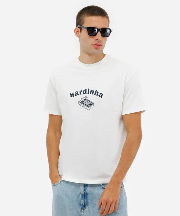 camiseta manga curta estampa sardinha off white G