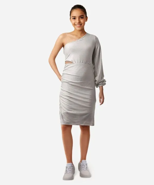 vestido juvenil ombro único com brilho off white 16