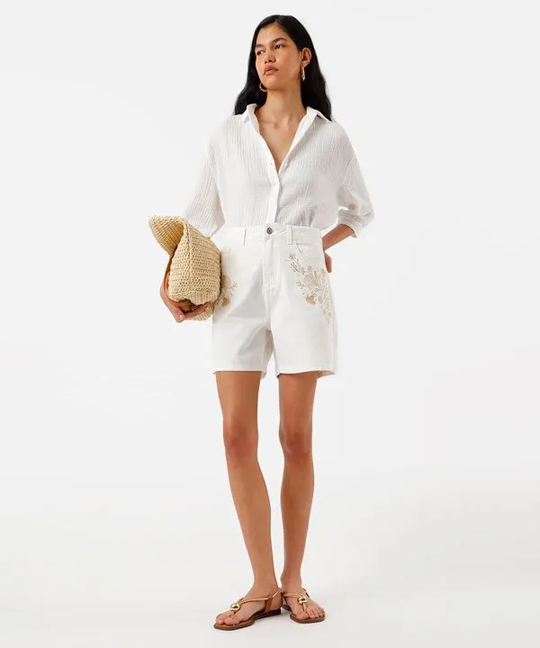 bermuda mom feminina de sarja com bordado floral off white 36