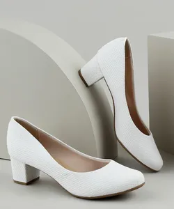 Scarpin Feminino Beira Rio Conforto Texturizado Animal Print Bico Redondo Salto Baixo Grosso Branco 39