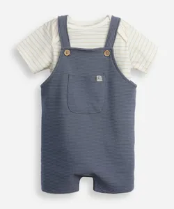 jardineira infantil com camiseta texturizada azul 18-24