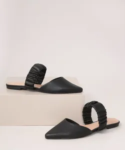 Mule Feminino Bico Fino com Franzido Via Uno Preto 39
