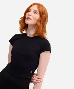 cropped feminino esportivo com recorte texturizado preto G