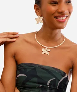colar chocker floral dourado UNICO