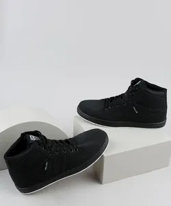 Tênis Masculino Ollie Cano Alto com Recortes Preto 39